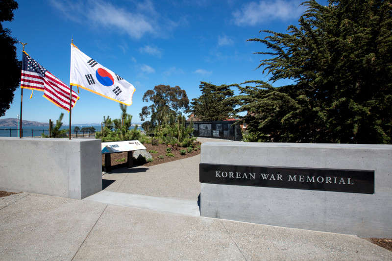 photo of memorial entrance US and Korean flags